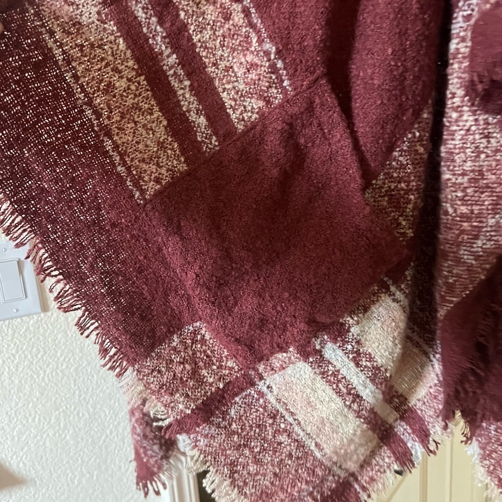 World Market Hooded Shawl with Pockets - Picture 3 of 5